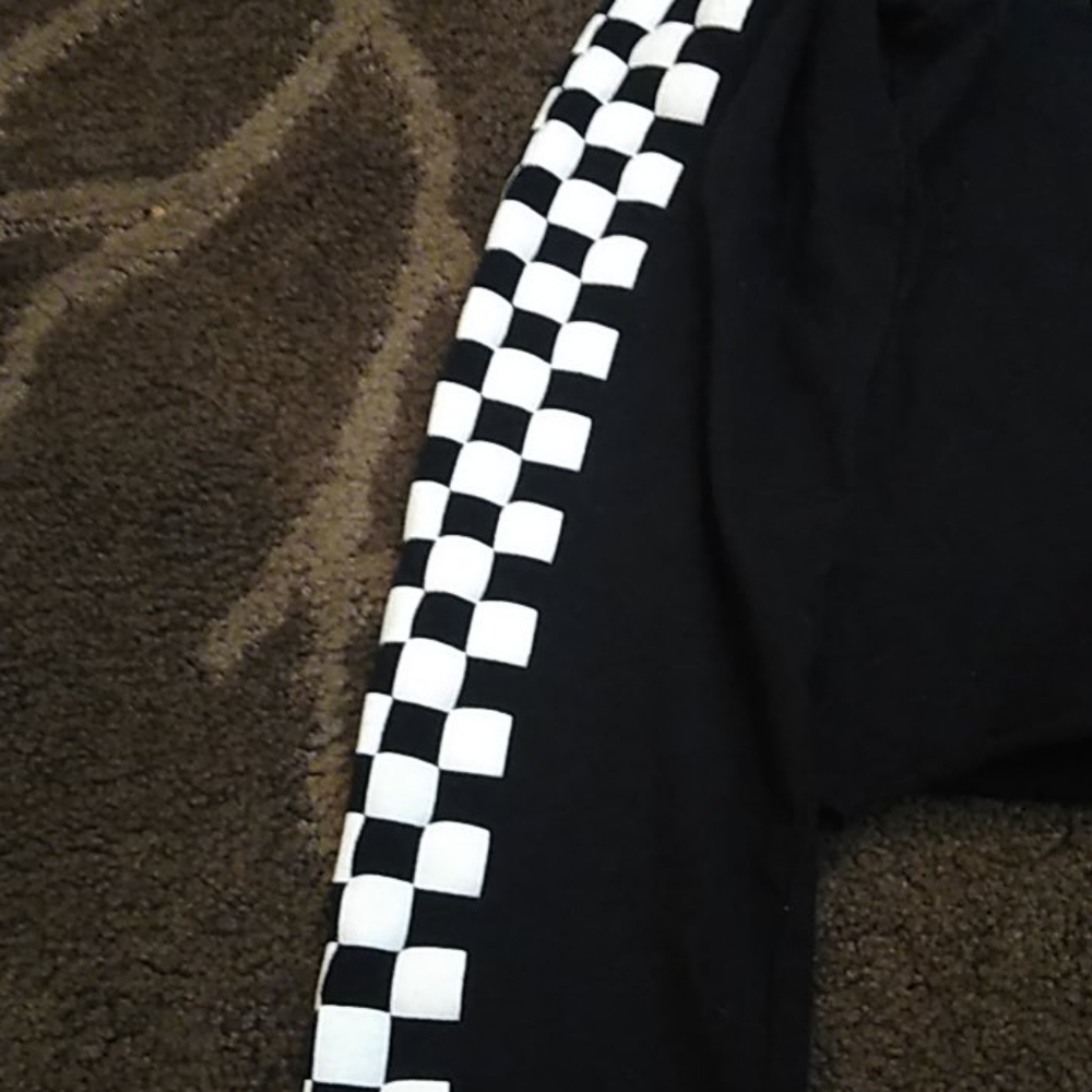 Crop top - Picture 2 of 4